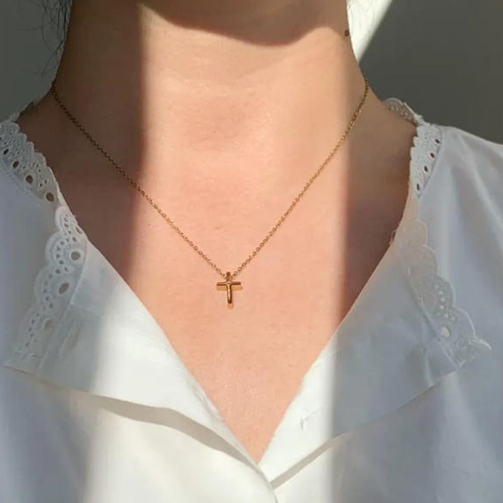Cross Pendant Necklace Gold - Exquisite gold cross necklace, simple daily