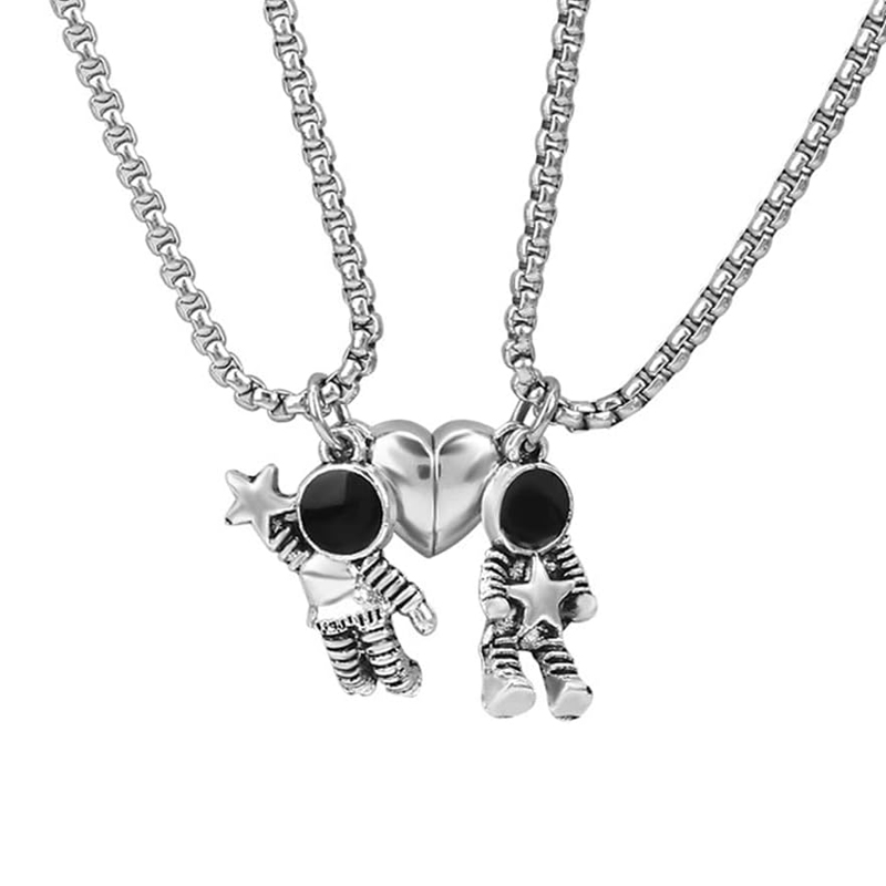 2 Pcs Astronomy Spaceman Match - огляд і ціна Magnetic Couple Matching Necklaces