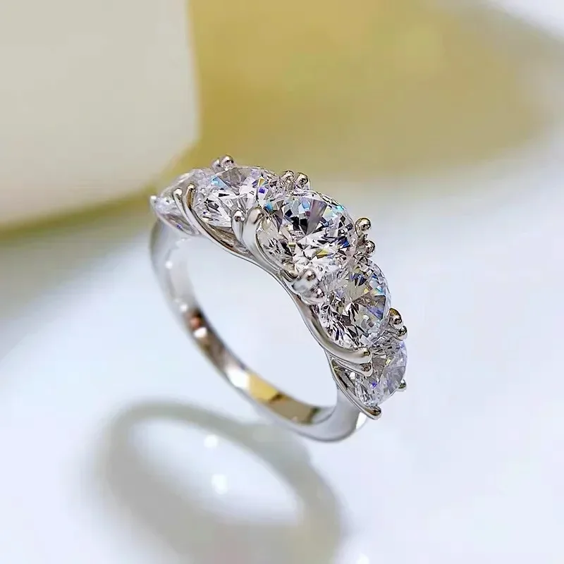 Luxury 18K White Gold Wedding  - огляд і ціна Moissanite Engagement Ring 1 Carat