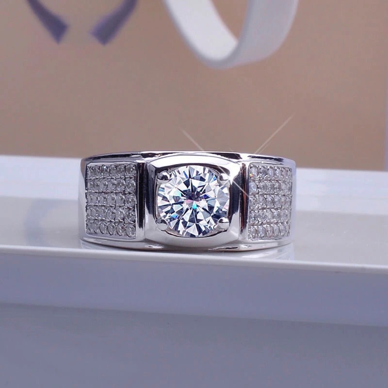 New Four-claw Simulation Moiss - огляд і ціна Moissanite Engagement Ring 1 Carat