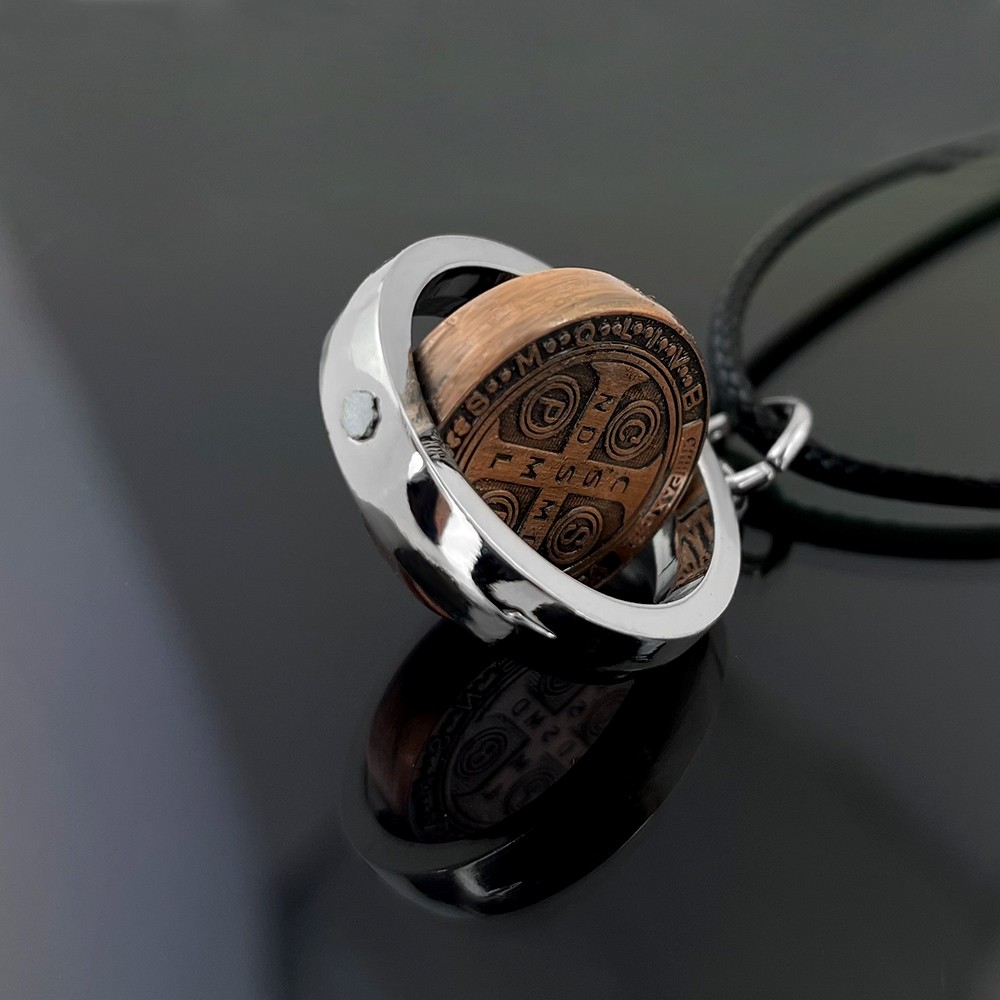 New St Benedict Medal Necklace - огляд і ціна Necklaces