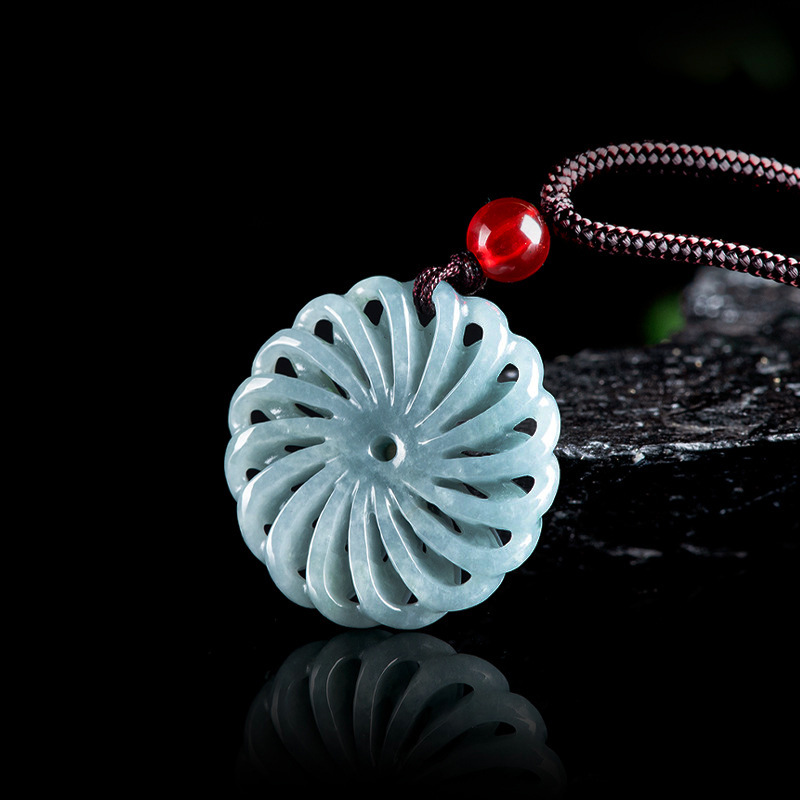 Burmese Jadeite Flower Pendant - огляд і ціна Necklaces
