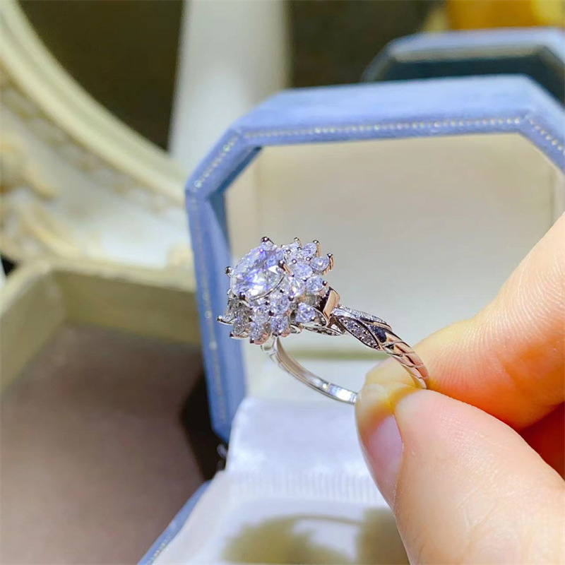 Luxury white gold solid platin - огляд і ціна Moissanite Engagement Ring 1 Carat