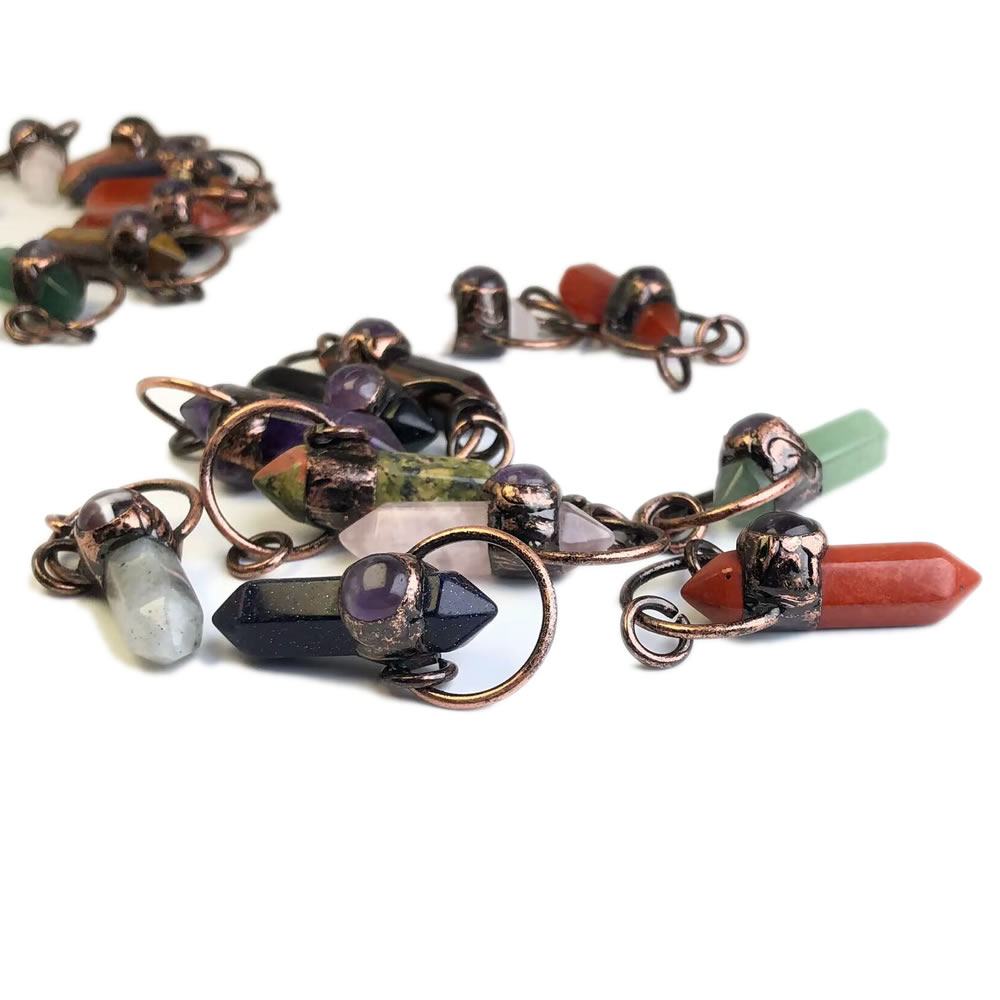 Natural Stone Crystal Quartz P - огляд і ціна Crystal Pendant Necklace Natural Stone